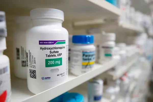 The National Medical Commission has paused new regulations on prescribing generic drugs after concerns were raised by doctors.