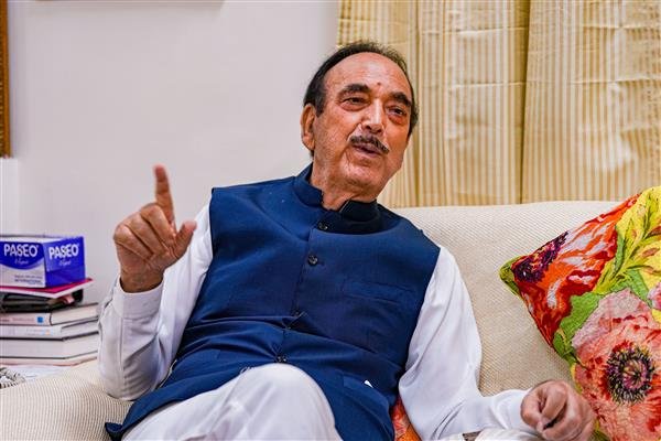Ghulam Nabi Azad sparks controversy by saying the majority of Indian Muslims converted from Hinduism, cites Kashmir as example.