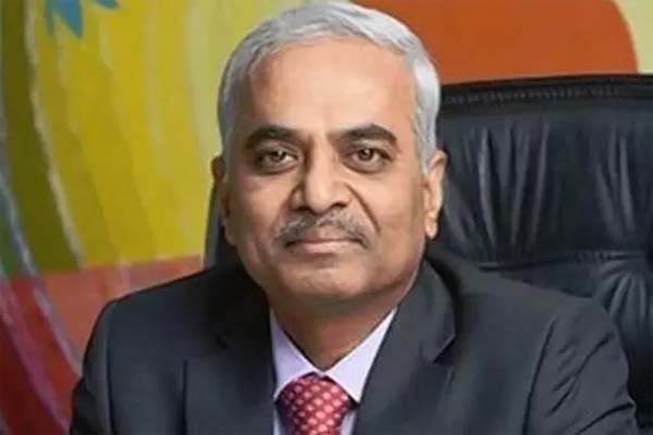 NARCL chairman Karnam Sekar has resigned over differences on structure and functioning; proposal to merge with IDRCL.