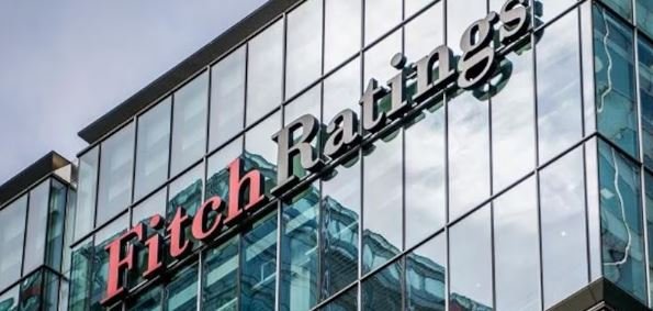Fitch downgrades rating of US.