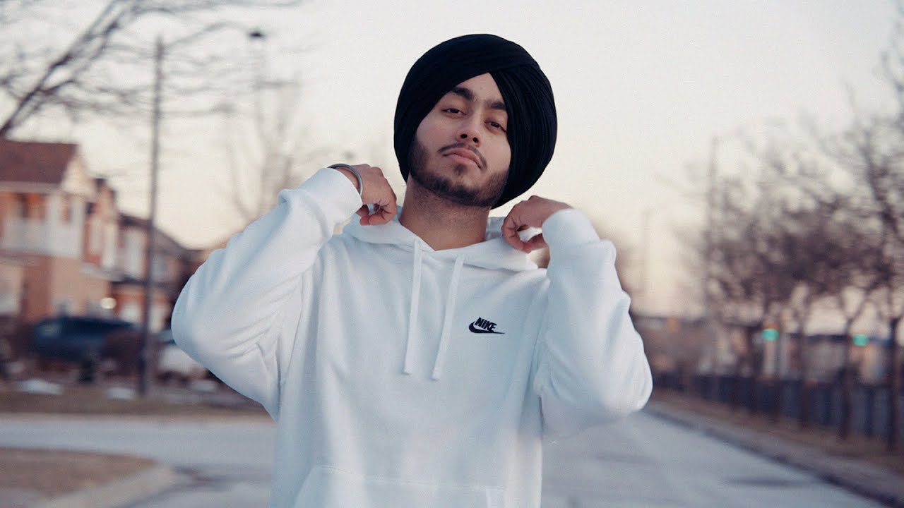 BJP youth wing removes posters of Canadian singer Shubh in Mumbai, accusing him of supporting the Khalistan movement.