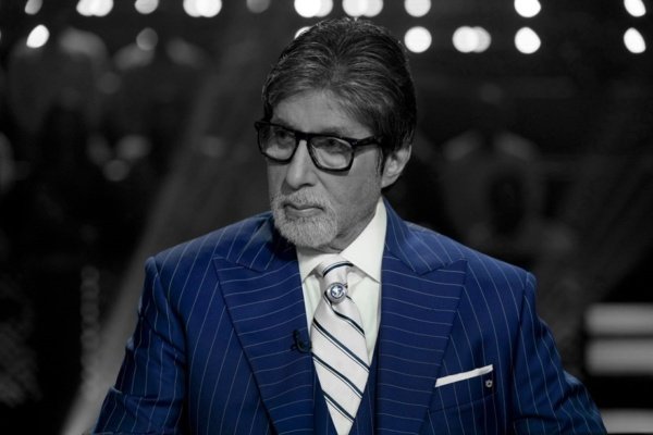 Amitabh Bachchan Jokes About Being Marriage Counselor on KBC