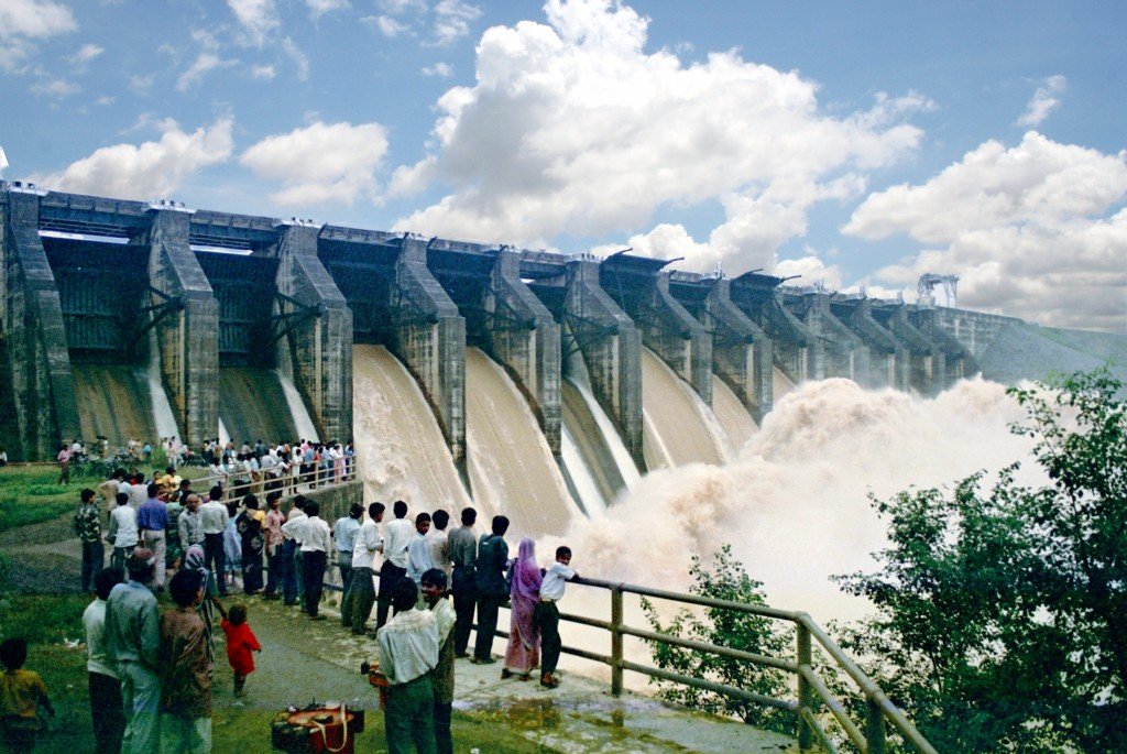 The Mamata Banerjee government in West Bengal has put seven districts of south Bengal on flood alert after 1,00,000 cusecs of water was released by the Damodar Valley Corporation (DVC) dams downstream at 9 am