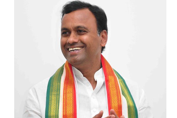 Telangana Assembly Poll News: Komatireddy Raj Gopal Reddy announces return to Congress from BJP ahead of Telangana polls. Reddy's decision comes after his name was absent from BJP's initial list of candidates. Telangana Assembly polls to witness triangular contest between BJP, BRS, and Congress