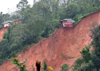 The landslide blocked a diversion tunnel in the Subansiri river and led to a drastic reduction in the downstream waterflow.