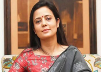 BackBack Delhi HC issues summons to TMC's Mahua Moitra in defamation case filed by Jai Anant Dehadrai 1 min read 20 Mar 2024, 06:41 PM IST Join usWhatsapp Written By Deepak Upadhyay The Delhi High Court issued a summons to Trinamool Congress leader Mahua Moitra in the defamation suit filed by Supreme Court lawyer Jai Anant Dehadrai for allegedly making defamatory statements against him on social media as well as print and electronic media.