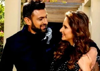 Shoaib Malik confirmed his marriage to actress Pakistani Sana Javed, putting an end to speculation about his split from Sania Mirza. It was later revealed that Mirza had filed for divorce through a process known as 'khula'.