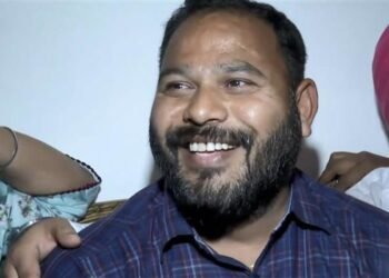 Manoj Sonkar of the BJP defeated the AAP's Kuldeep Kumar after the returning officer declared as invalid eight votes of the coalition partners, drawing accusations of tampering with ballots.