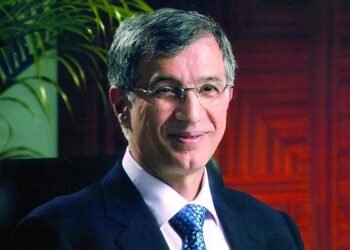Enforcement Directorate summons Niranjan and Darshan Hiranandani of Hiranandani Group for alleged foreign exchange violations, following searches at group-linked premises.