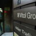 The family of Italian billionaire Massimo Moratti agreed to sell a controlling stake in refiner Saras SpA to the commodities trading giant Vitol Group, in a deal which valued the company at about €1.7 billion ($1.9 billion).