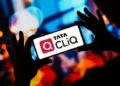 An online shopper, who ordered sneakers from Tata Cliq Luxury received wrong item. The customer appealed to the company to refund the money but the company declined the request. Here's what happened next.