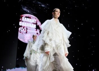 Famous Indian Brands Captivated the Catwalk of Moscow Fashion Week